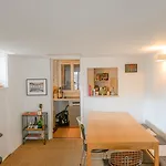 New Stylish 1Bd Apt In Central Paris Next To Seine!